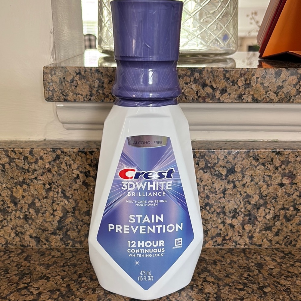 Crest 3D White Brilliance Stain Prevention Mouthwash- New!